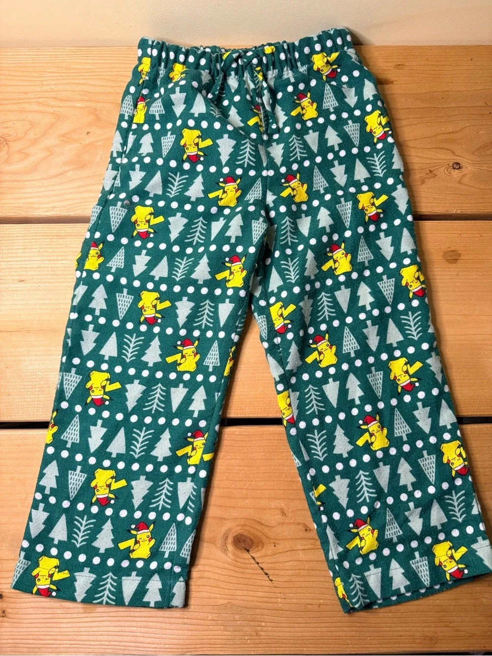 Hanna Andersson Flannel Pokémon Holiday Pajama Set Pikachu Trees Green Christmas
